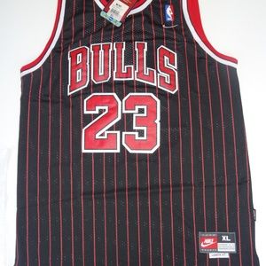 Nike Hardwood Classics Jordan Bulls Jersey NWT